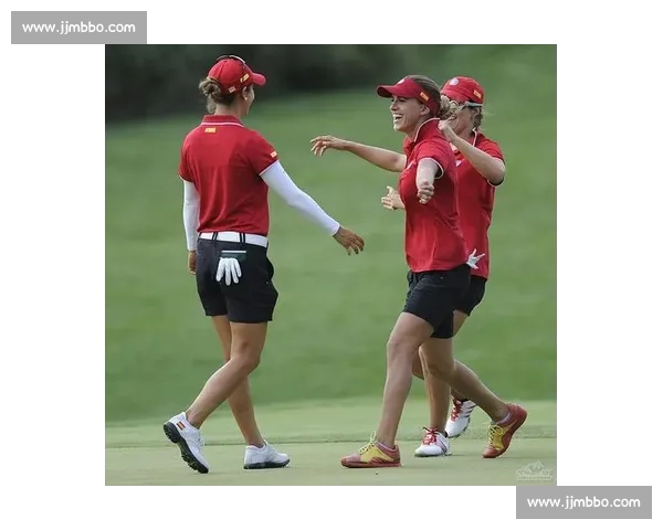 加洞突围 + 决赛擒美！澳大利亚队首夺 LPGA 皇冠杯